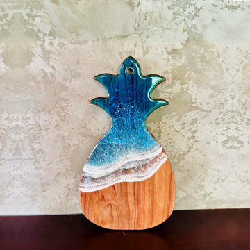 "Glow" – Ocean Resin Pineapple Board