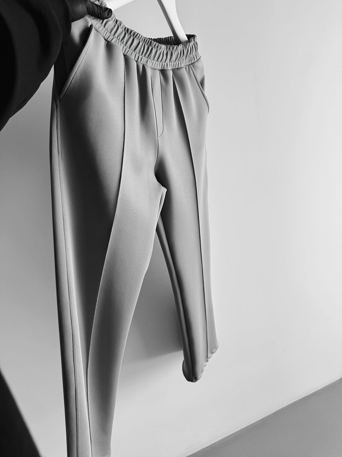 Holilto Pleated Trouser