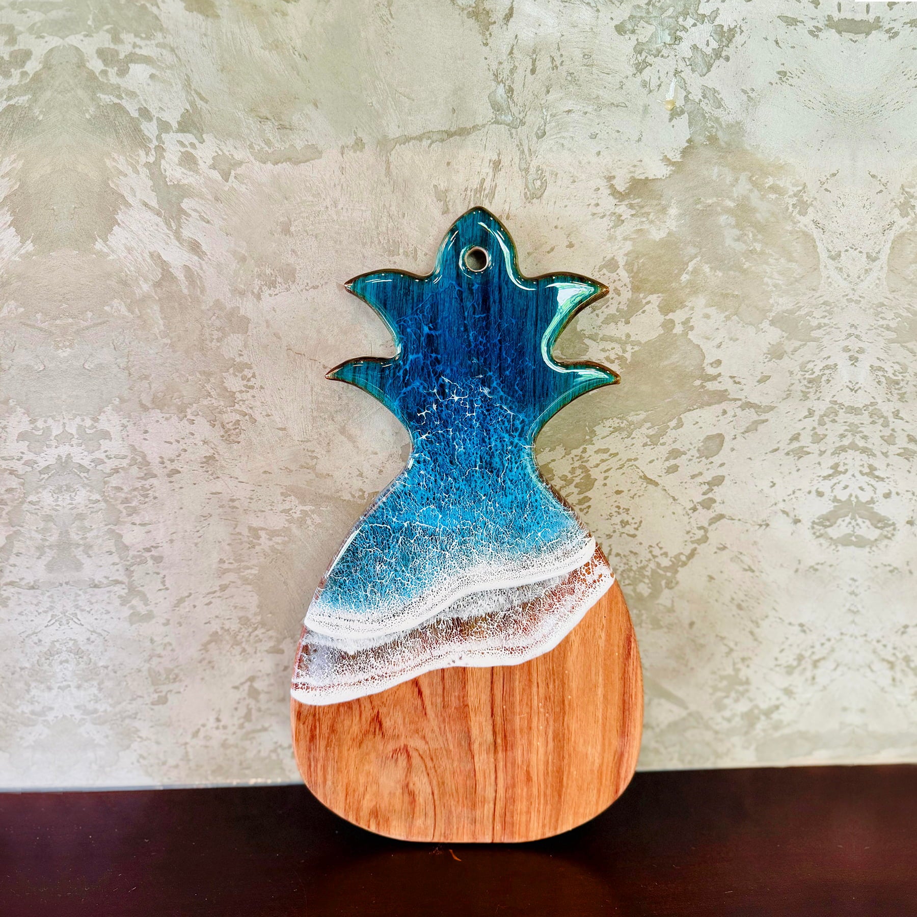 "Glow" – Ocean Resin Pineapple Board