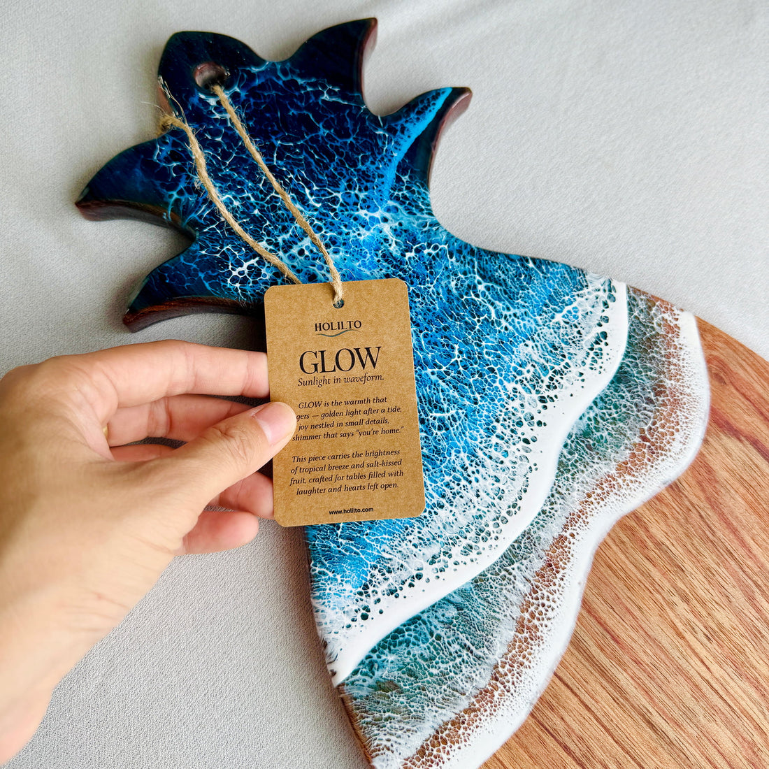 "Glow" – Ocean Resin Pineapple Board